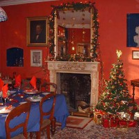 hall_int_wint_xmas_13_lge